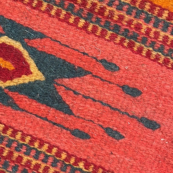 Loom-Woven Handmade Throw Rug / Textile - Picture 2 of 2